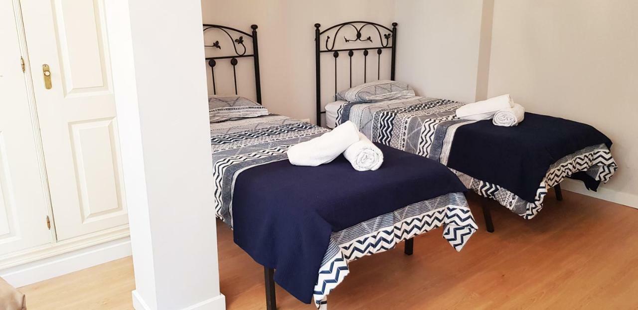 Apartamento Duplex Frente Al Mar Paseo Maritimo Torremolinos Exterior photo