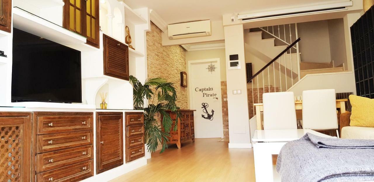 Apartamento Duplex Frente Al Mar Paseo Maritimo Torremolinos Exterior photo