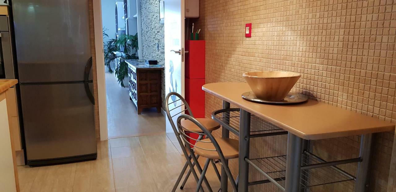 Apartamento Duplex Frente Al Mar Paseo Maritimo Torremolinos Exterior photo