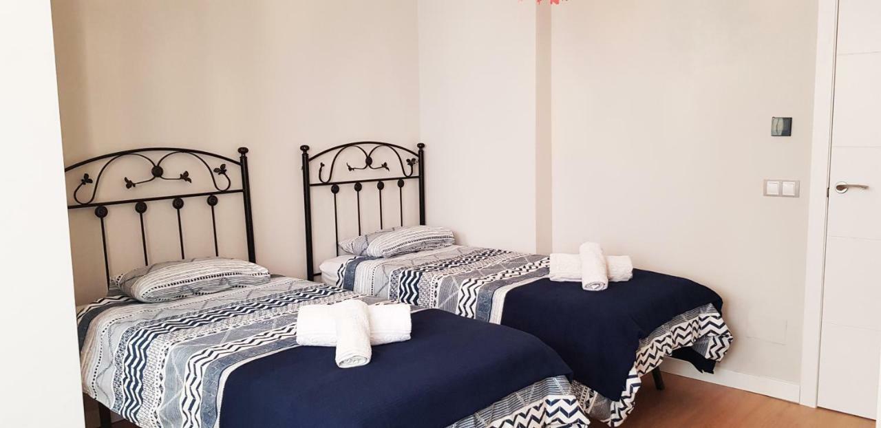 Apartamento Duplex Frente Al Mar Paseo Maritimo Torremolinos Exterior photo