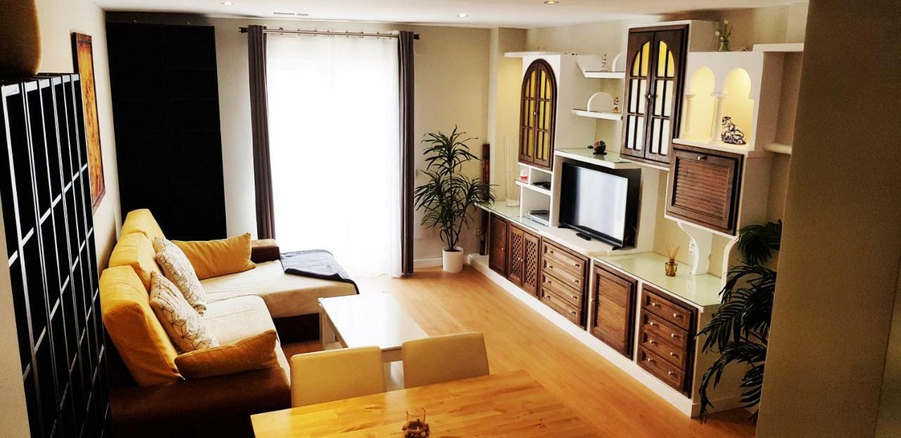 Apartamento Duplex Frente Al Mar Paseo Maritimo Torremolinos Exterior photo